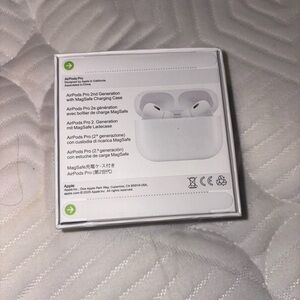 Apple AirPods Pro 2nd Generation Charging Case and Earbuds - White